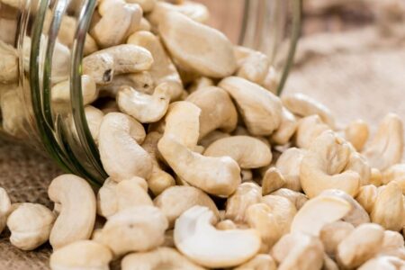Cashew Nuts (Kaju Standard)