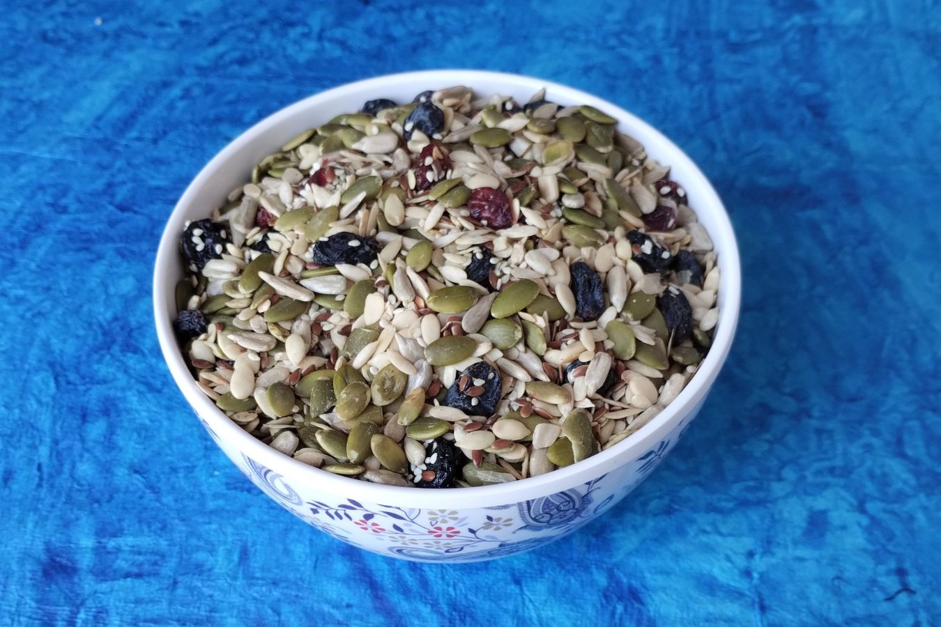 Mixed Seeds and Berries ThukralFoods